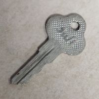 Ключ к замку зажигания. Автомобиль ЗиЛ. Ретро СССР.
