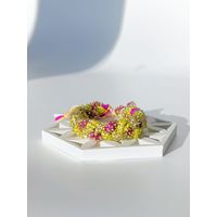 Широкий вязаный браслет из бисера