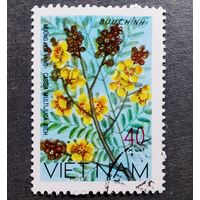 Марка Вьетнам 1977 год Цветы