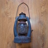 Старая керосиновая лампа