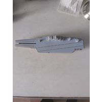 Корабль игрушка Авианосец.