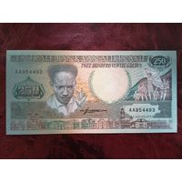 250 гульденов Суринам 1988 г.