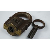 Огромный навесной замок 1904 года