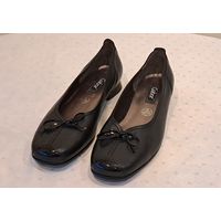 Туфли Gabor fashion размер 40 (6.1/2)  натуральная кожа приобретены в Германии, новые.