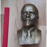 Бюст В.И.Ленина. Ск. Н.Теплов