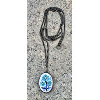 Кулон. Кулон на цепочке