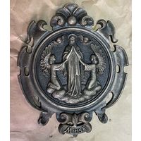 Бронзовый барельеф герб города Минск