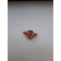 Знак ГДР " Вожатому-комсомольцу за достижения подшефной пионерской дружины