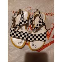 Босоножки для девочки