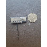 Значок тяжелый Латвия