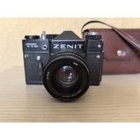 Фотоаппарат Зенит ТТЛ. Объектив Гелиос 44, вспышка в подарок. С рубля