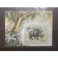 Вьетнам. 1988 год. Фауна. Блок (510)