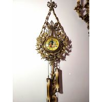 Настенные часы.