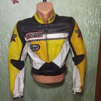 Мотокуртка FLM кожаная женская размер 40 но пойдет на 42-44