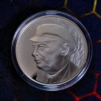 "Аркадзь Куляшоў. 100 гадоў" ("Аркадий Кулешов. 100 лет") 10 рублей.