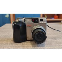 Фотоаппарат Olympus Camedia C-2040 ZOOM