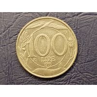 100 лир Италия.