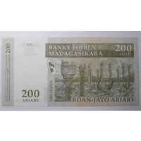 Мадагаскар, 200 ариари. Серия C G. UNC.
