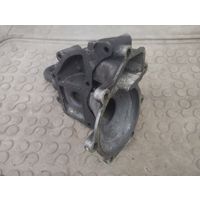Корпус помпы Mercedes E W124