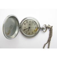Все лоты с рубля.Часы карманные Молния,СССР,тикают,знак качества