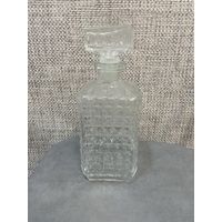 Старинный графин из граненого стекла Германия. Высота 23 см.