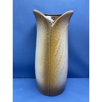 Керамическая ваза