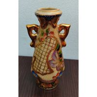 Винтажная фарфоровая вазочка высота 8см , в стиле японской техники Мориаж