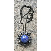 Кулон на цепочке. Колье