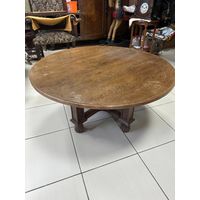 Стол круглый . Дерево