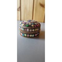 Шкатулка металлическая