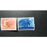 ИНДОНЕЗИЯ\20с\ 1960 КОКОСОВАЯ ПАЛЬМА 1964 Ткачиха