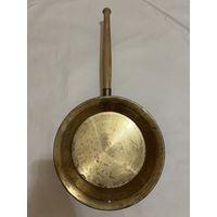 Латунный таз с ручкой Кольчугино. Клеймо с глухарем. Верх 35 см. низ 27 см. Высота 8,5 см.