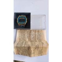 Часы электроника 5 , в коробке с доками, с рубля