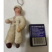 Елочная игрушка. Лыжник.