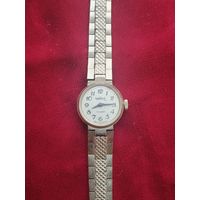 Часы "Чайка" механика. Как новые. На ходу.