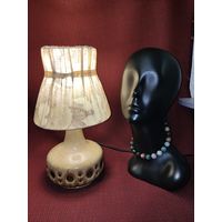 Оригинальная настольная лампа-ночник. Керамика (Европа).