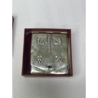 Портсигар спичечница серебро с камнем