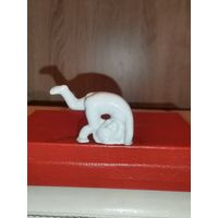 Фарфоровая статуэтка "Кувыркающийся мальчик", Германия,  Wagner & Apel. без сколов и трещин.