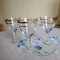 Рюмки на ножке, стекло, позолота, винтаж, 3 шт.