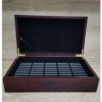 Деревянный ящик для монет в капсулах до 50 мм и для квадрокапсул. С рубля. Брак.