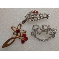 Лот винтажных брошей.
