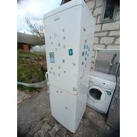 Холодильник BEKO полностью рабочий нужно вымыть