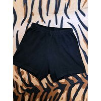 Шорты черные спортивные на 4-6лет, б.у