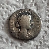 Денарий Луцилла