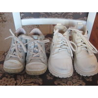 Две пары детской обуви  размер 24