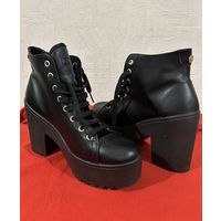 GUESS Ботинки Ботильоны Полусапожки Сапожки фирма натуральная кожа