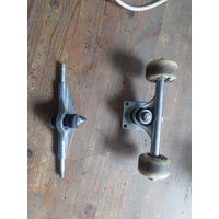 Детали от скейта, то что на фото. Цена за все.