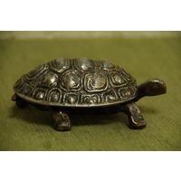 Шкатулка " Черепаха "  ( силумин )   7 см х 12 см , высота 5 см