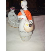 Девушка с коромыслом