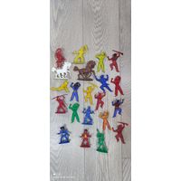 Индеец, ковбой (Хофлер), Германия. Цена за любую фигурку.